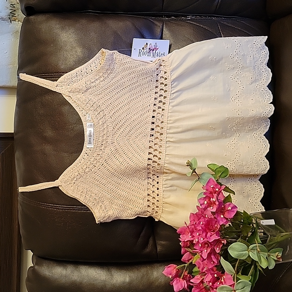 RoomMates Top L Cream Embroidery Knitting